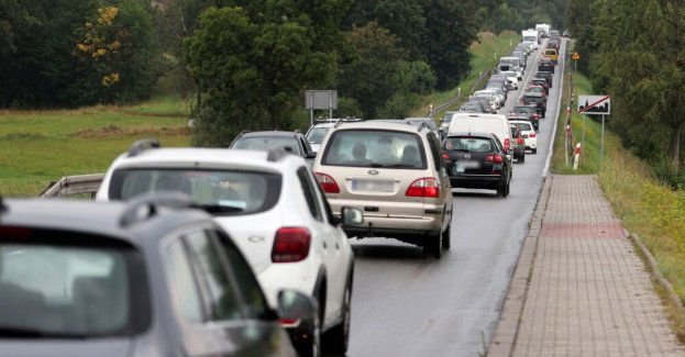 Ponad połowa Polaków nie dopłaciłaby do bardziej ekologicznego auta