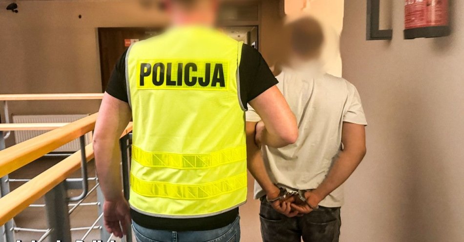zdjęcie: Pościg w Żaganiu zakończony zatrzymaniem poszukiwanego kierowcy / fot. KPP Żagań