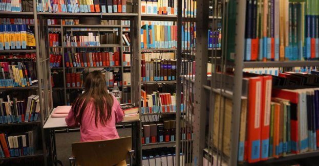 MEN konsultuje zmiany w kanonie lektur; ma być mniej archaicznego języka, więcej współczesnego świata