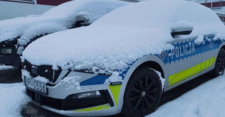 zdjęcie: Przygotuj auto na zimę i skorzystaj z mObywatela przy stłuczce / fot. KPP Wągrowiec