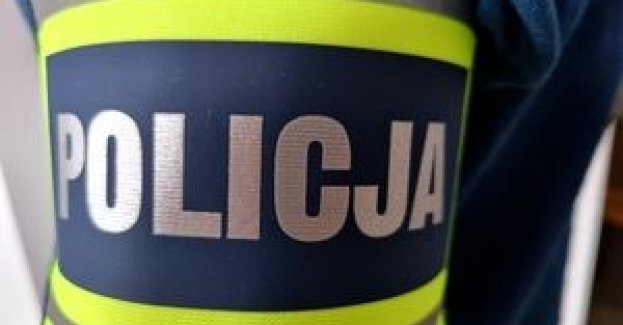 Wyskoczył z okna prosto w ręce policjanta