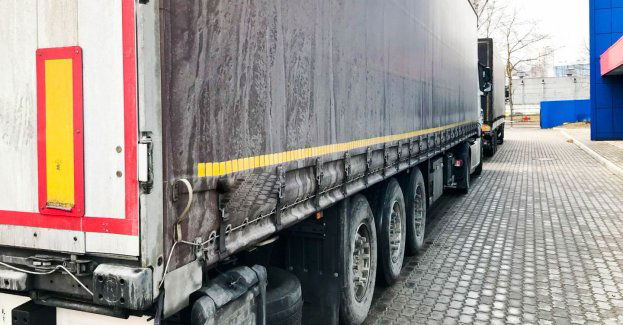 Imigrant z Palestyny ukrywał się w ciężarówce z felgami