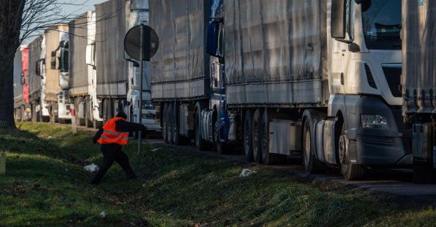 Skróciła się kolejka tirów do przejścia granicznego z Ukrainą w Dorohusku