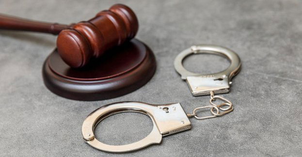 Dozór i zakaz zbliżania się oraz kontaktowania się z pokrzywdzonym dla 31-latka