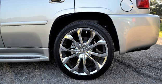 Trzy prokuratorskie zarzuty dla kierowcy, który uciekał przed policją ulicami Gdyni