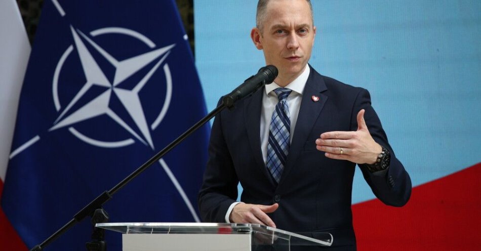 zdjęcie: Wiceszef MON: jeszcze w tym roku ogłosimy projekt obrony antydronowej San / Kraków, 15.09.2025. Wiceminister obrony narodowej Cezary Tomczyk na uroczystości powołania Dowództwa Wojsk Medycznych na terenie 6. Brygady Powietrznodesantowej w Krakowie, 15 bm. (mr) PAP/Łukasz Gągulski