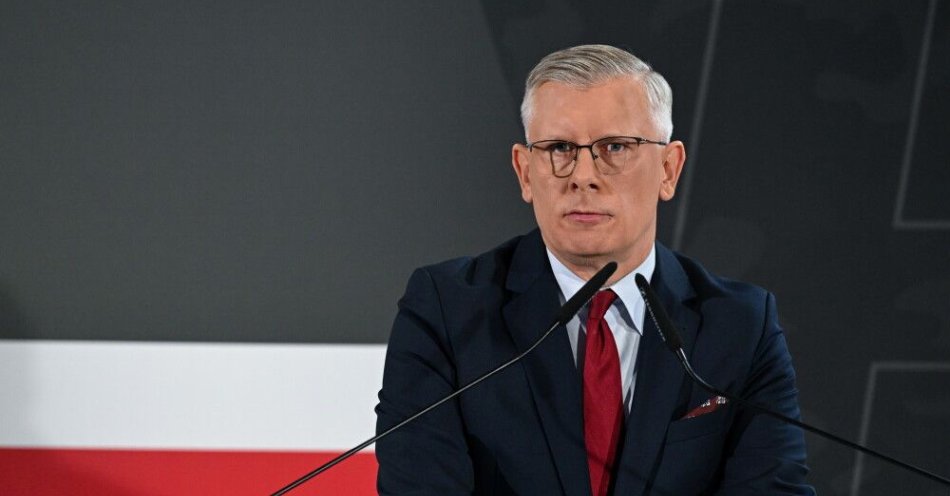 zdjęcie: Cenckiewicz: zapowiedź postępowania SKW ws. ujawnienia moich danych to farsa / Stalowa Wola, 27.09.2025. Szef Biura Bezpieczeństwa Narodowego Sławomir Cenckiewicz podczas drugiej edycji Kongresu Armia, 27 bm. w Muzeum COP w Stalowej Woli. (ad) PAP/Darek Delmanowicz