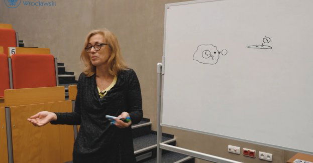 Jak działa szczepionka przeciw COVID 19? Ekspert Uniwersytetu Wrocławskiego odpowiada