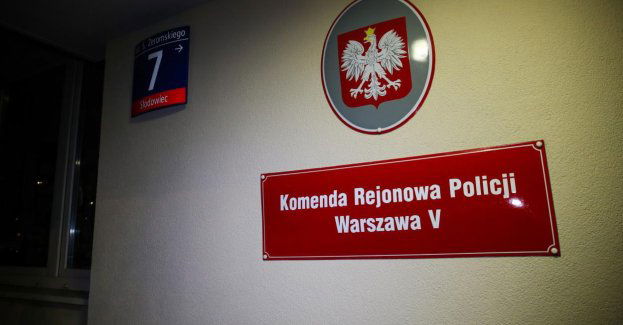 Mężczyznę podejrzewanego o ataki na przechodniów zatrzymano na Woli, znaleziono przy nim maczetę oraz pojemnik z gazem