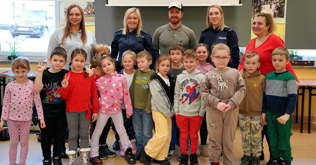 Bezpieczne ferie zimowe czyli edukacyjne spotkania z ratownikiem górskim i policją