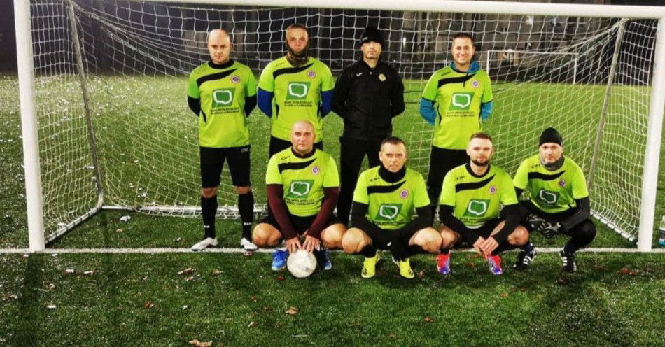 zdjęcie: Opolscy policjanci na sportowo upamiętnili Święto Niepodległości / fot. KPP Opole Lubelskie