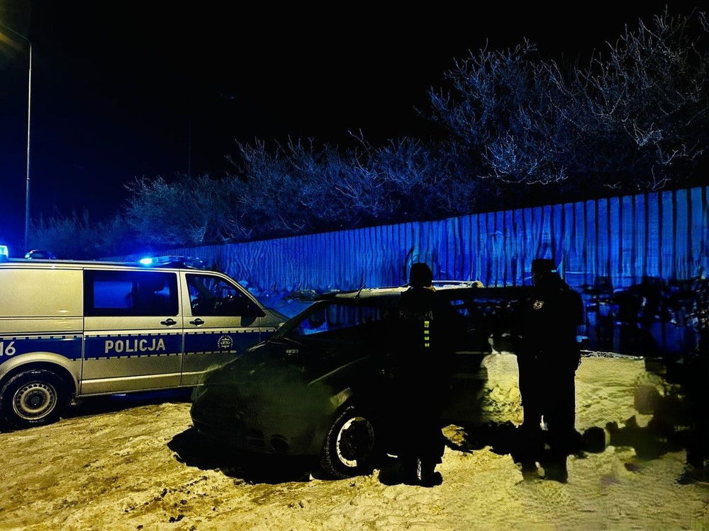 zdjęcie: Policjanci odnaleźli 70 latka po interwencji w Krasnopol / fot. KPP Sejny