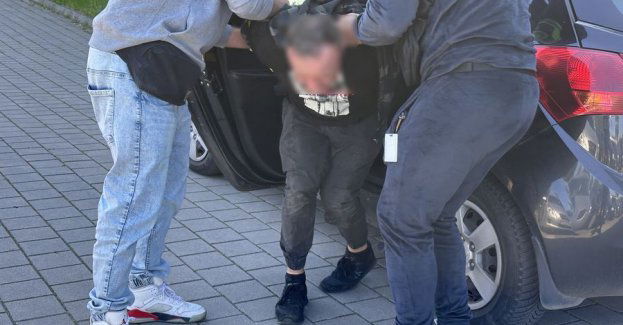 Sterroryzowali 21-letnia kobietę i ukradli pieniądze