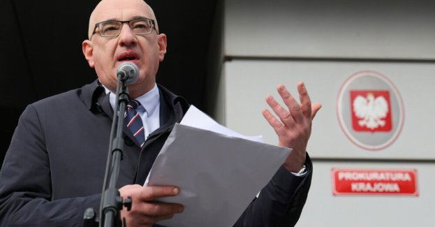 Prokurator generalny zawiesił swojego zastępcę prok. Ostrowskiego na 6 miesięcy
