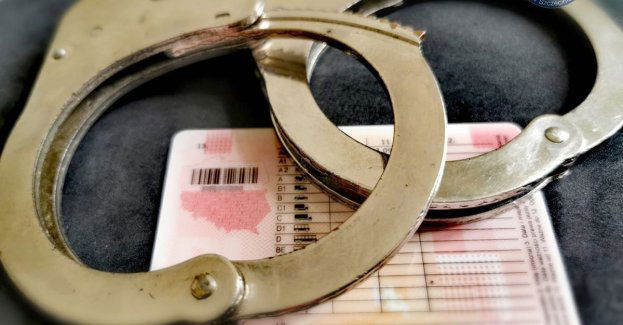 Myślał, że uniknie kontroli i skręcił w ulicę jednokierunkową pod prąd, ale policjanci byli szybsi