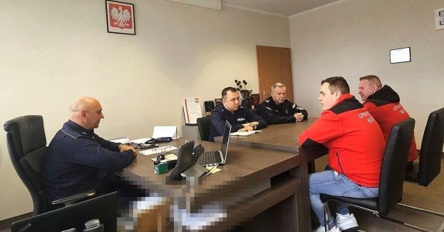 Policjanci rozpoczynają letnią współpracę z Lipnowskim WOPR