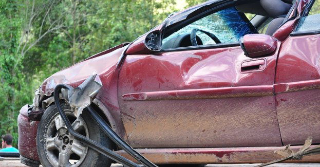 Uwaga! Wypadek pod Mielnem. Jedna osoba jest ranna
