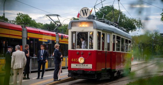 Wielkanocny poniedziałek w zabytkowym tramwajem