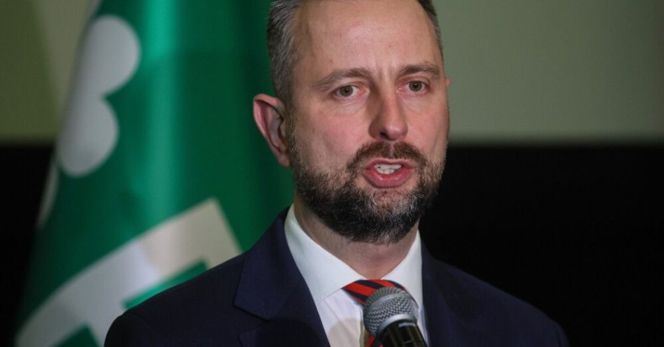 zdjęcie: Kosiniak-Kamysz: współpracownicy prezydenta przekroczyli „granice chamstwa i kłamstwa” / Warszawa, 13.12.2025. Prezes PSL, wicepremier, minister obrony narodowej Władysław Kosiniak-Kamysz podczas konferencji prasowej po posiedzeniu Rady Naczelnej Polskiego Stronnictwa Ludowego, 13 bm. w Państwowym Muzeum Etnograficznym w Warszawie. (sko) PAP/Leszek Szymański