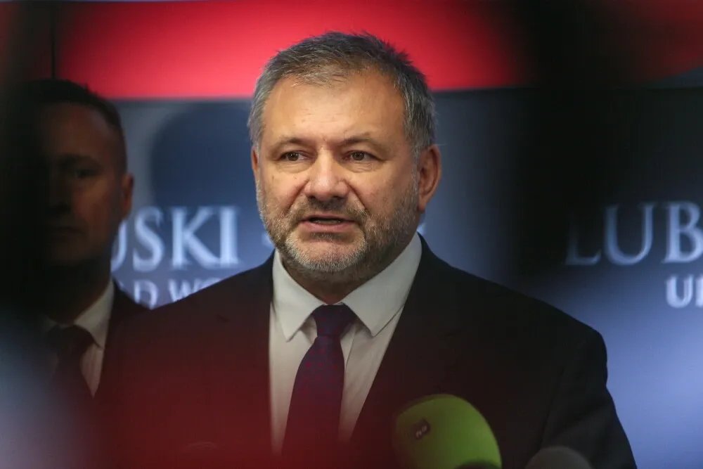 zdjęcie: Żurek o piśmie kancelarii prezydenta ws. Berka: znów widzimy „chocholi taniec” / Gorzów Wielkopolski, 10.09.2026. Minister sprawiedliwości, prokurator generalny Waldemar Żurek podczas briefingu prasowego przed spotkaniem w ramach programu