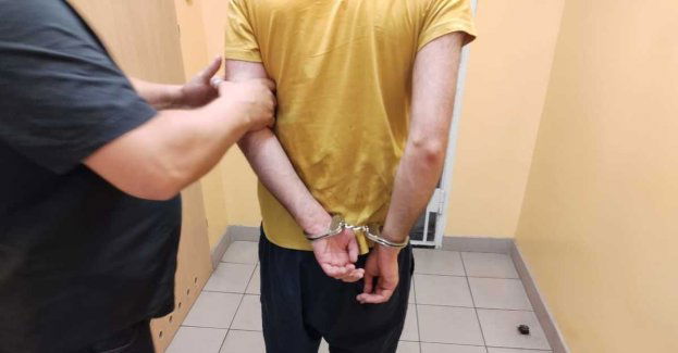 Areszt dla sprawcy kradzieży rozbójniczej w Skokach