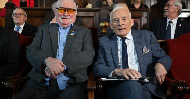 Wałęsa i Buzek wśród laureatów Europejskiego Orderu Zasługi PE