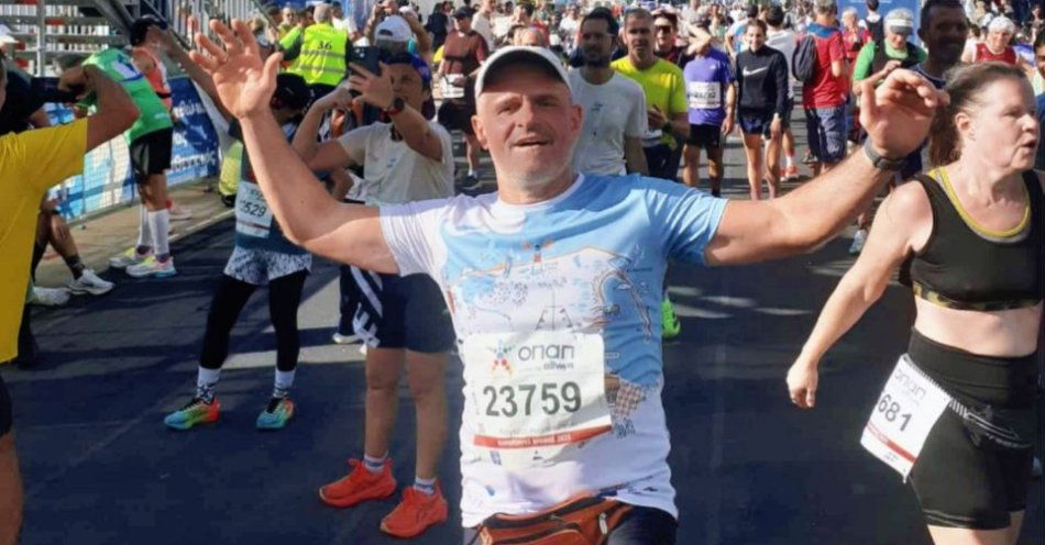 zdjęcie: Skierniewicki policjant ukończył Maraton Ateński / fot. KMP w Skierniewicach
