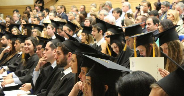 Koniec z fabrykami dyplomów