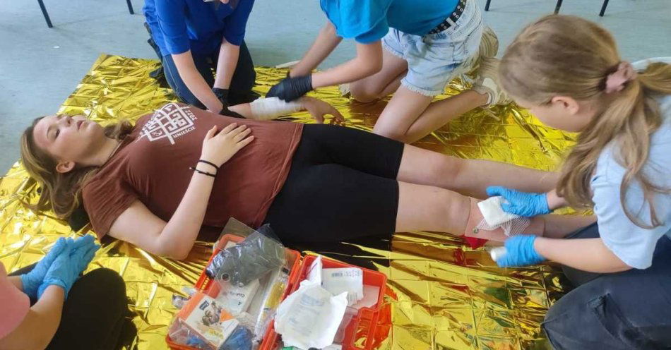 zdjęcie: Młodzi ratownicy z Świnnej Poręby zwycięzcami turnieju / fot. KMP w Wadowicach