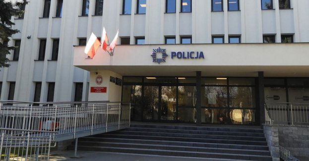 Przyjechał do komendy zbadać się alkomatem. Był pijany, mimo to spod komendy odjechał rowerem
