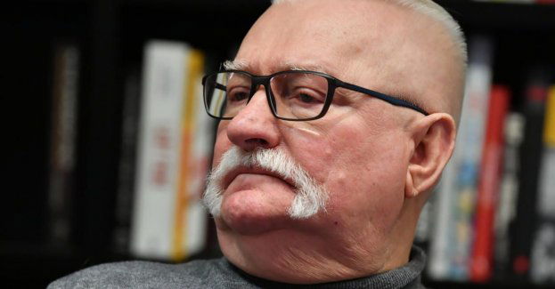 Prokuratura zarzuca byłemu prezydentowi RP Lechowi Wałęsie składanie fałszywych zeznań