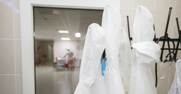 Lekarka oskarżona w związku ze śmiercią chorej na COVID-19 pielęgniarki