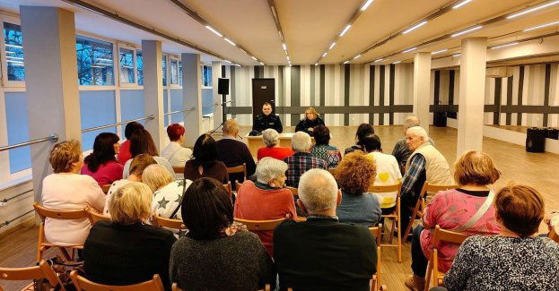Dzielnicowi uczyli seniorów jak ustrzec się przed oszustami