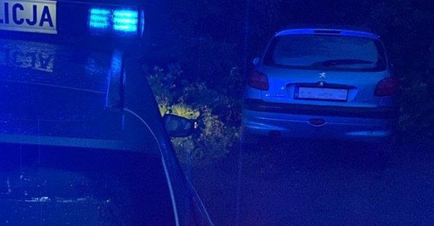 Nie zatrzymał się do kontroli, bo nie miał uprawnień