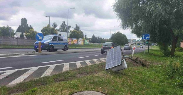 Wolsztyn - Zbyt szybka jazda zakończyła się dachowaniem