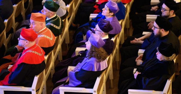 30-proc. podwyżka wynagrodzeń nauczycieli akademickich od 1 stycznia
