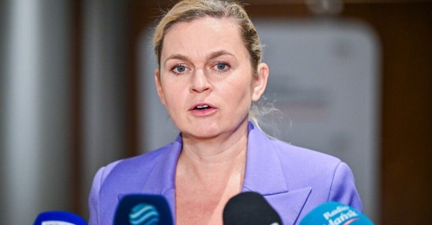 Minister edukacji podpisała nowe ramowe plany