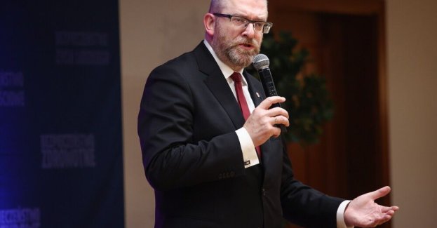 Jest akt oskarżenia przeciwko Braunowi m.in. za zgaszenie świec chanukowych