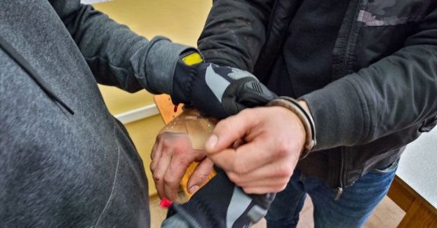 Zatrzymani za wtargnięcie na posesję