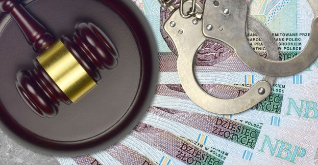 Łapówki za zezwolenia na sprzedaż alkoholu; urzędniczki z zarzutami