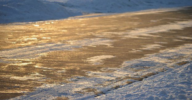 W nocy możliwa gołoledź na drogach w północno-zachodniej części regionu