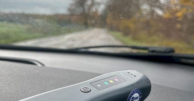 Pijany i pod wpływem amfetaminy 35-latek wjechał BMW na posesję w Pucku