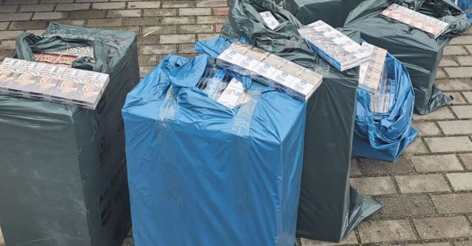 zdjęcie: Policja zabezpieczyła ponad 8 900 paczek papierosów bez akcyzy / fot. KPP w Szczecinku