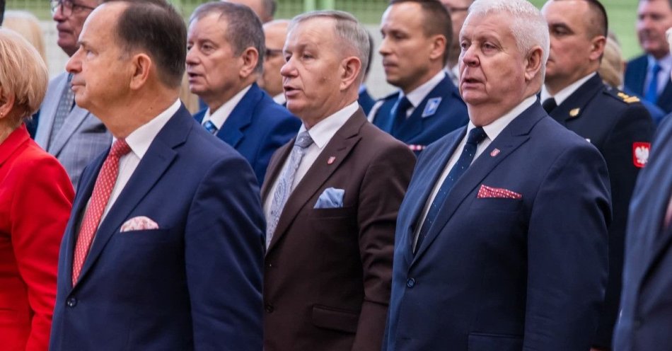 zdjęcie: 120 lat I LO w Mielcu: Gloria Artis dla profesora Lisa / fot. KPP w Mielcu