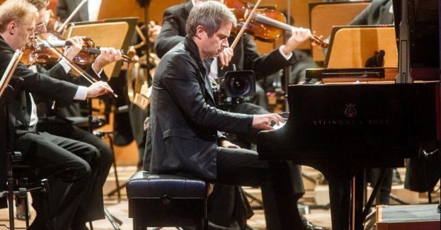 Pianista wielkich konfliktów - Piotr Anderszewski i Sinfonia Varsovia zagrają w stolicy