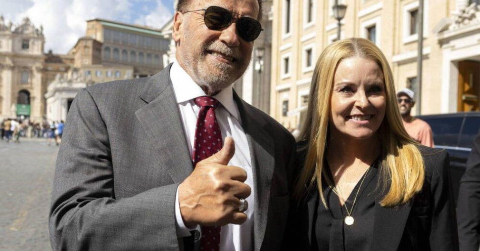 zdjęcie: Schwarzenegger powróci jako Conan Barbarzyńca w filmie, który wyreżyseruje twórca „Mission: Impossible” / epa12417139 Arnold Schwarzenegger z partnerką Heather Milligan w Rzymie, 30 września 2025 r., przed udziałem w konferencji „Raising Hope for Climate Justice” w Castel Gandolfo. EPA/ANSA/MASSIMO PERCOSSI Dostawca: PAP/EPA.