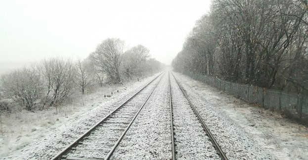 Jedna osoba zginęła a dwie zostały ranne w zderzeniu pociągu i ciężarówki