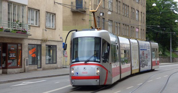 Nastolatek potrącony przez tramwaj na ul. Głogowskiej