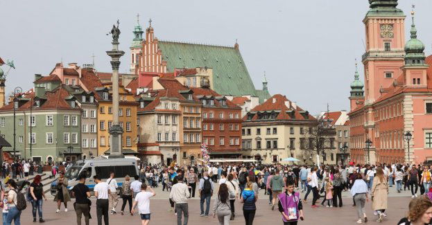 Systematycznie przybywa warszawiaków