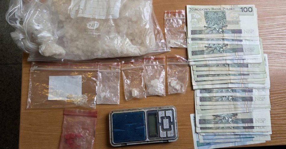 zdjęcie: Policja w Bydgoszczy zabezpieczyła ponad 300 g 2CB i MDMA / fot. KWP w Bydgoszczy
